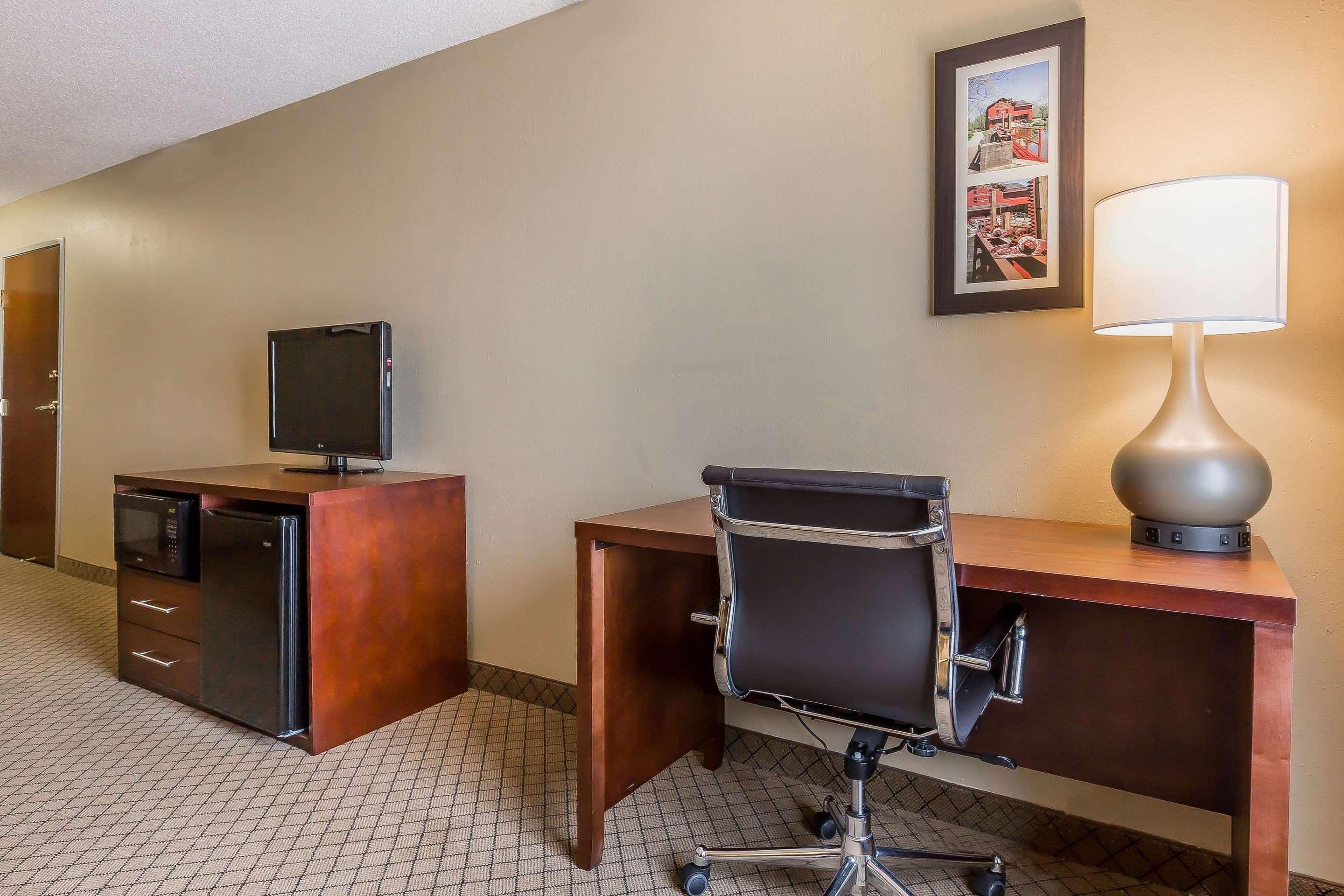 Comfort Inn & Suites Mishawaka-Σάουθ Μπεντ Εξωτερικό φωτογραφία