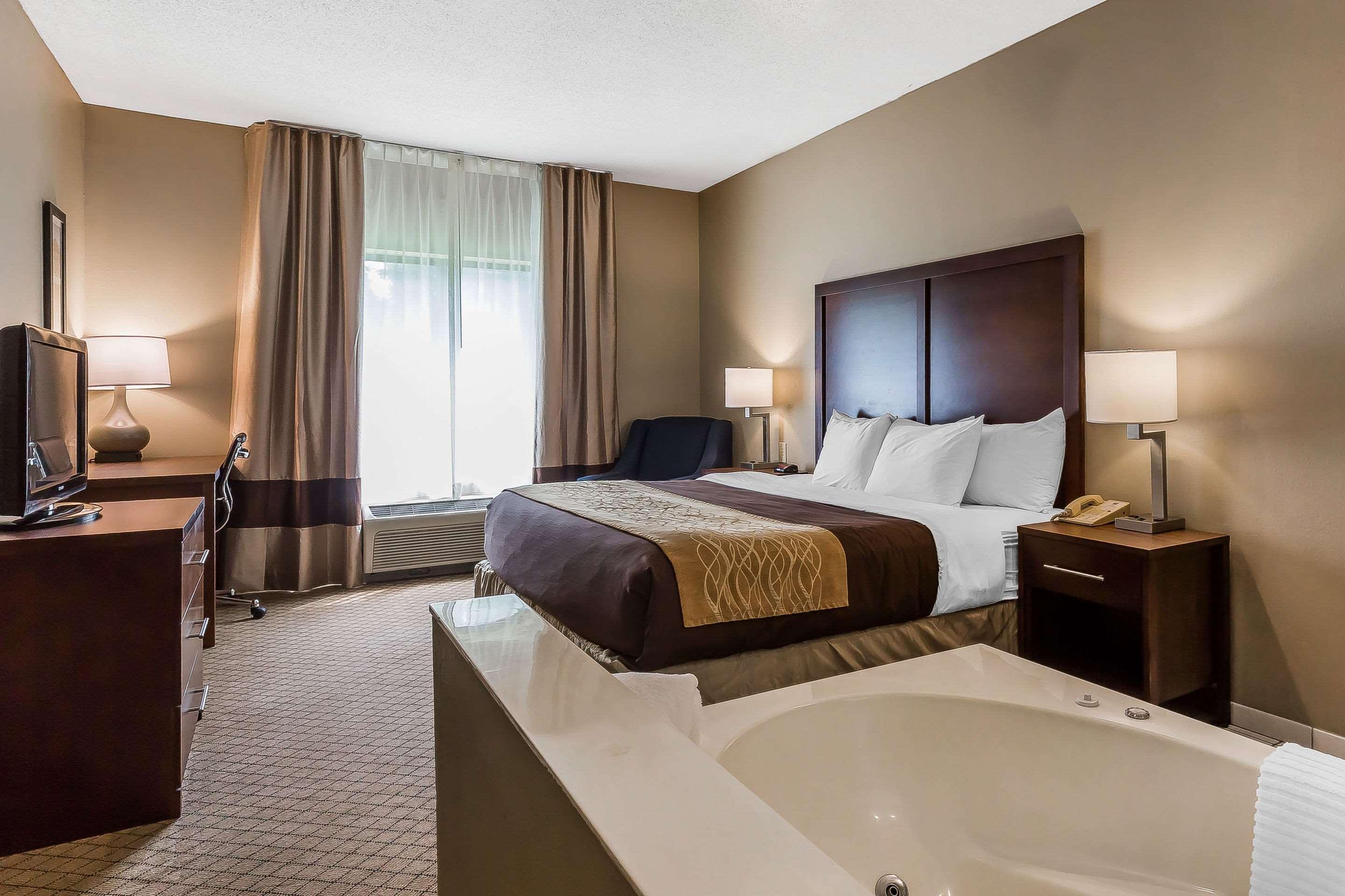Comfort Inn & Suites Mishawaka-Σάουθ Μπεντ Εξωτερικό φωτογραφία