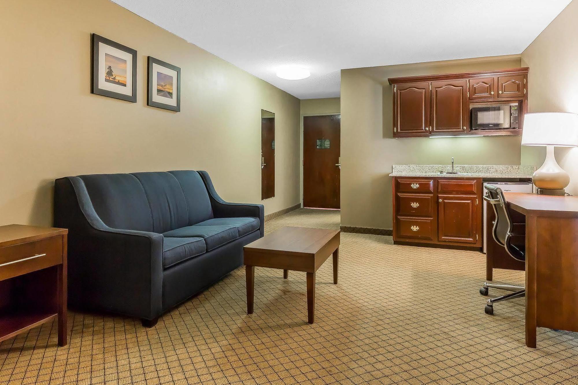 Comfort Inn & Suites Mishawaka-Σάουθ Μπεντ Εξωτερικό φωτογραφία